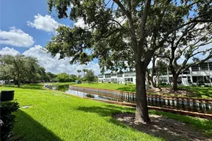8305 111th St, Seminole, FL 33772 - Photo 12