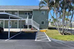 5287 81st St N, Saint Petersburg, FL 33709 - Photo 1