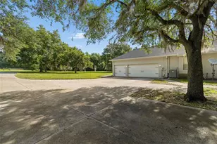 35841 Midden Path, Zephyrhills, FL 33541 - Photo 36