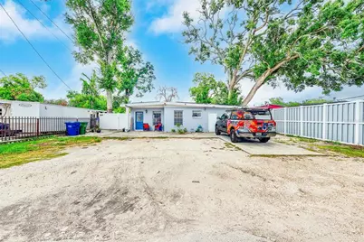 2318 W Powhatan Avenue, Tampa, FL 33603 - Photo 2