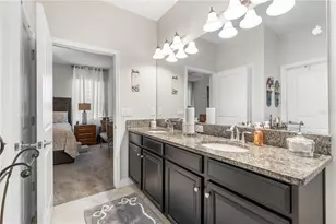 9611 Ivory Dr, Sun City Center, FL 33573 - Photo 18