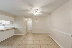 9616 N Oklawaha Ave, Tampa, FL 33617 - Photo 14