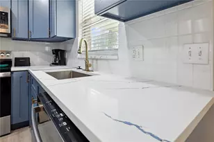 1809 E Knollwood St, Tampa, FL 33610 - Photo 10