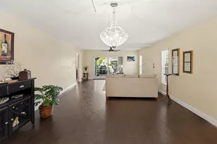 8693 Bardmoor Blvd, Seminole, FL 33777 - Photo 10