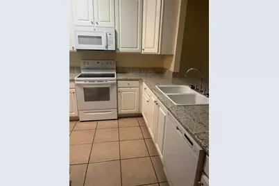 8509 Alexandra Arbor Lane, Tampa, FL 33637 - Photo 2