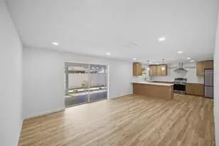 7520 20th St N, Saint Petersburg, FL 33702 - Photo 8