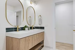 7520 20th St N, Saint Petersburg, FL 33702 - Photo 24
