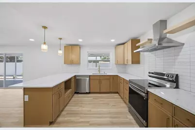7520 20th Street N, Saint Petersburg, FL 33702 - Photo 12