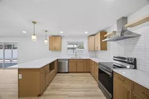 7520 20th St N, Saint Petersburg, FL 33702 - Photo 12