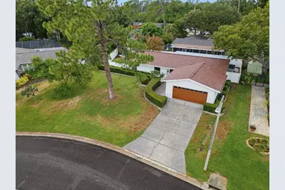 7520 20th Street N, Saint Petersburg, FL 33702 - Photo 2