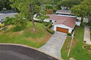 7520 20th St N, Saint Petersburg, FL 33702 - Photo 2