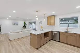 7520 20th St N, Saint Petersburg, FL 33702 - Photo 18