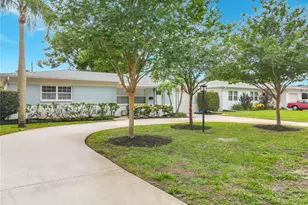 2926 28th Ave N, Saint Petersburg, FL 33713 - Photo 2