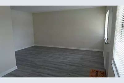 8100 Dr Martin Luther King Jr Street N #105, Saint Petersburg, FL 33702 - Photo 6