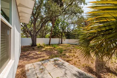2223 W Harbor Drive S, Saint Petersburg, FL 33705 - Photo 26