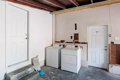 2223 W Harbor Drive S, Saint Petersburg, FL 33705 - Photo 22