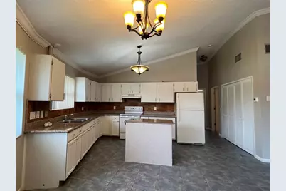 15539 Chamberlain Boulevard, Port Charlotte, FL 33953 - Photo 14