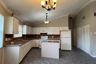15539 Chamberlain Blvd, Port Charlotte, FL 33953 - Photo 14