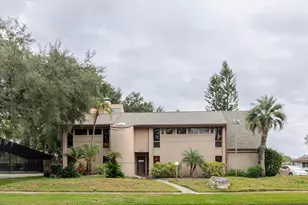 4404 Old Orchard Dr, Tampa, FL 33618 - Photo 2