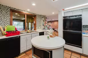 4404 Old Orchard Dr, Tampa, FL 33618 - Photo 24