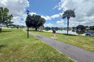 10009 Regal Woods Ln, Tampa, FL 33624 - Photo 52