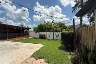 10009 Regal Woods Ln, Tampa, FL 33624 - Photo 24
