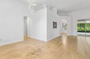 19236 Climbing Aster Dr, Tampa, FL 33647 - Photo 12