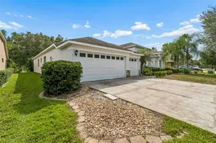 19236 Climbing Aster Dr, Tampa, FL 33647 - Photo 4
