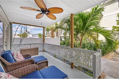 134 86th Terrace, Treasure Island, FL 33706 - Photo 8