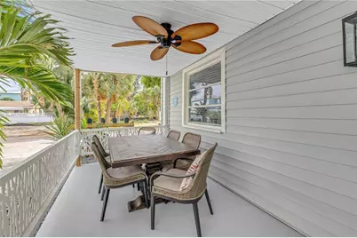 134 86th Terrace, Treasure Island, FL 33706 - Photo 4