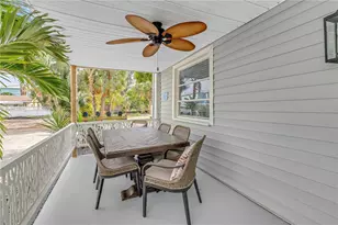 134 86th Terrace, Treasure Island, FL 33706 - Photo 4