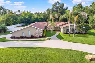 7487 River Country Dr, Weeki Wachee, FL 34607 - Photo 4