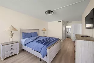 9525 Blind Pass Rd, Saint Pete Beach, FL 33706 - Photo 12