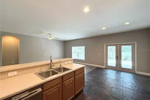 804 Coade Stone Dr, Seffner, FL 33584 - Photo 10