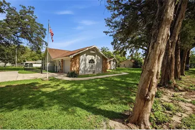 483 Lincoln Avenue, Masaryktown, FL 34604 - Photo 2