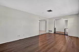 6999 16th Ave N, Saint Petersburg, FL 33710 - Photo 20