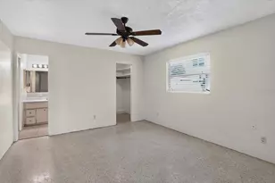 6999 16th Ave N, Saint Petersburg, FL 33710 - Photo 12