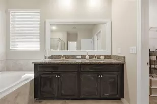 21816 Crest Meadow Dr, Land O Lakes, FL 34637 - Photo 22