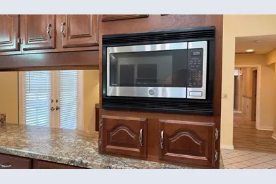 8445 Cessna Drive, New Port Richey, FL 34654 - Photo 10