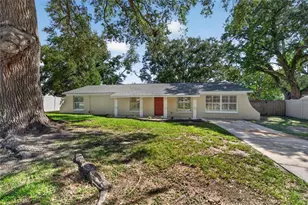 522 Highview Cir N, Brandon, FL 33510 - Photo 1