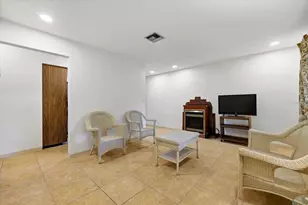 5027 1st Ave N, Saint Petersburg, FL 33710 - Photo 6