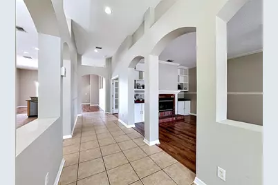 11607 Grove Arcade Drive, Riverview, FL 33569 - Photo 4