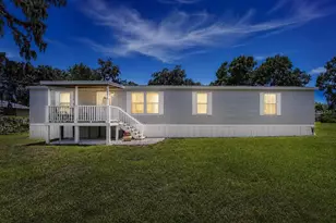 38310 Pear Ct, Zephyrhills, FL 33542 - Photo 1