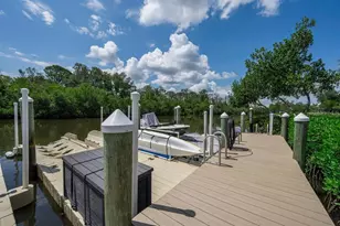 1673 Seascape Cir, Tarpon Springs, FL 34689 - Photo 50