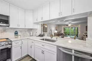 1673 Seascape Cir, Tarpon Springs, FL 34689 - Photo 22