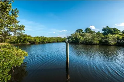 1673 Seascape Circle #102, Tarpon Springs, FL 34689 - Photo 4