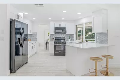 2462 Stephanie Drive, Spring Hill, FL 34608 - Photo 18