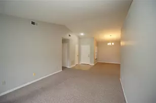 8755 Hampden Dr, Tampa, FL 33626 - Photo 16
