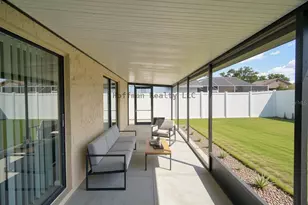 8755 Hampden Dr, Tampa, FL 33626 - Photo 12