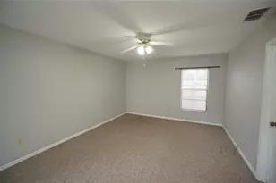 8755 Hampden Dr, Tampa, FL 33626 - Photo 22